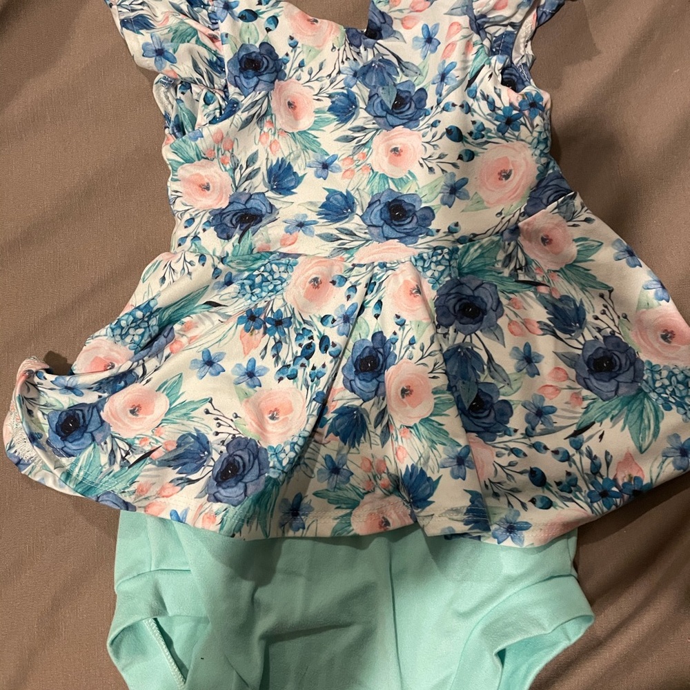 Handmade by lane & Jane fits 12-18 imo
